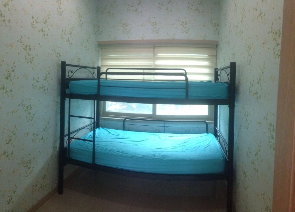 Champ Hostel Пусан Стая снимка
