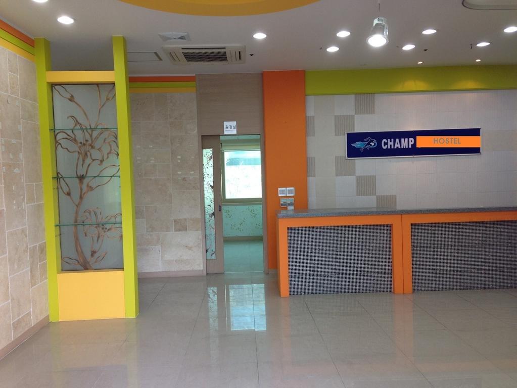 Champ Hostel Пусан Екстериор снимка
